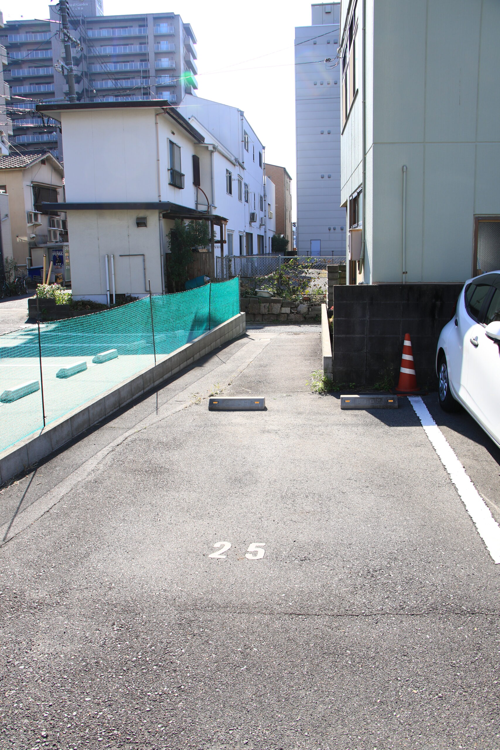 駐車番号　25　岡山市北区西古松　月極駐車場　大元駅から徒歩2分　近藤駐車場